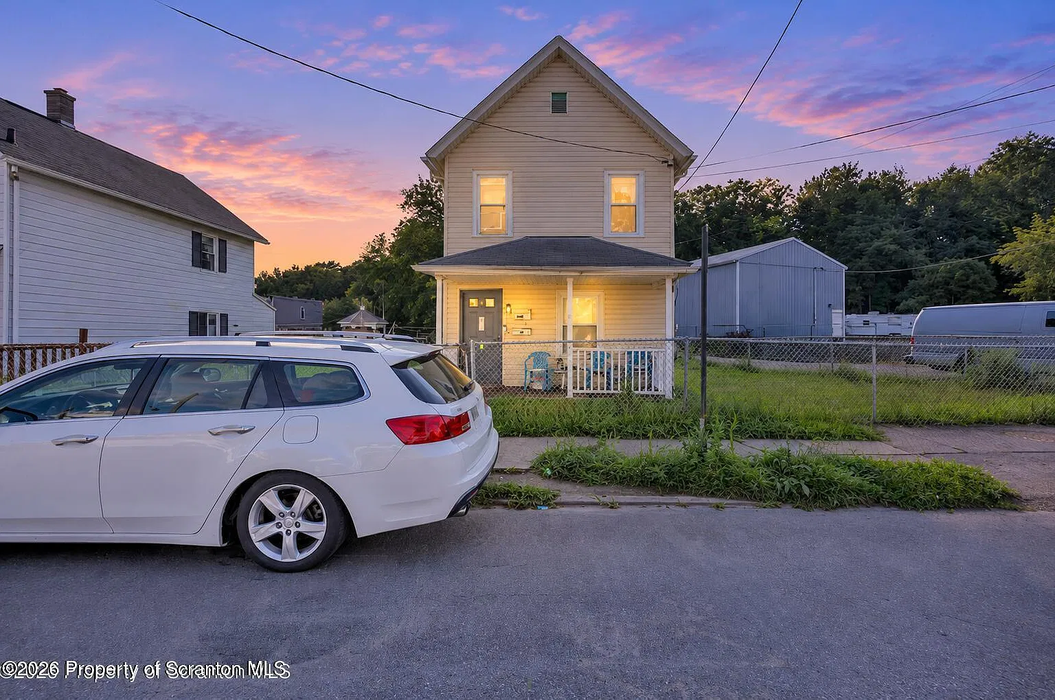 1 bed, 1.0 bath, 800 sqft, $1,075 — Photo 1
