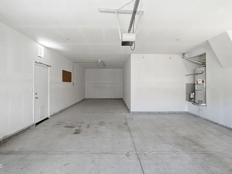 1696 Salt River Ave — Photo 35