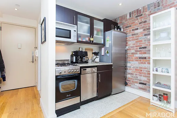 Rented by Mirador Real Estate | media 12