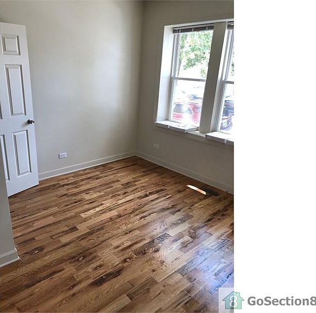 1st image of 1237 N Karlov Ave #1