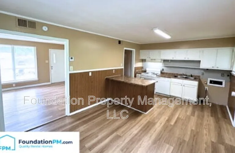 3550 Pueblo Ave — Photo 2
