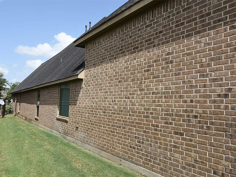 5922 Solara Ledge Ln — Photo 34