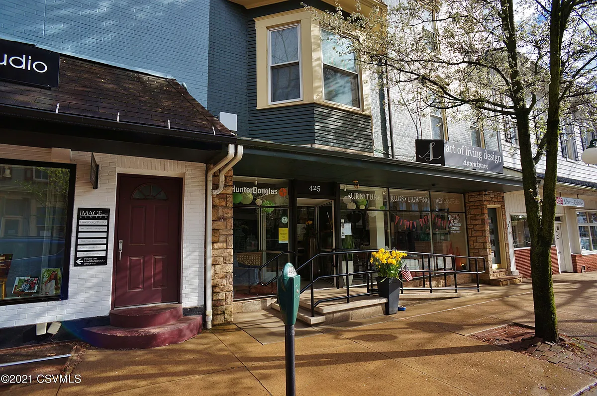 Building Photo - 421 Market St #2