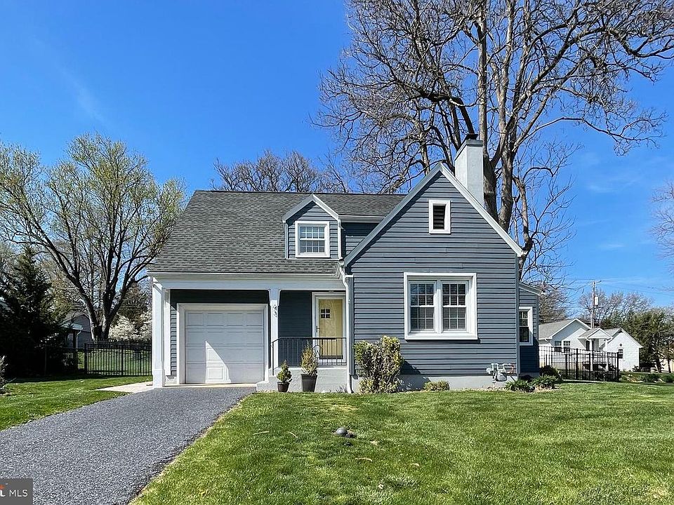 1st image of 43 W Governor Rd