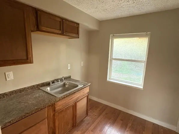 1621 Harold Dr, Dayton, OH 45406