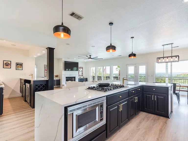 22401 Briarview Dr — Photo 13