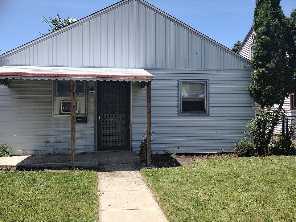 FRONT OF HOUSE, VIEW 1