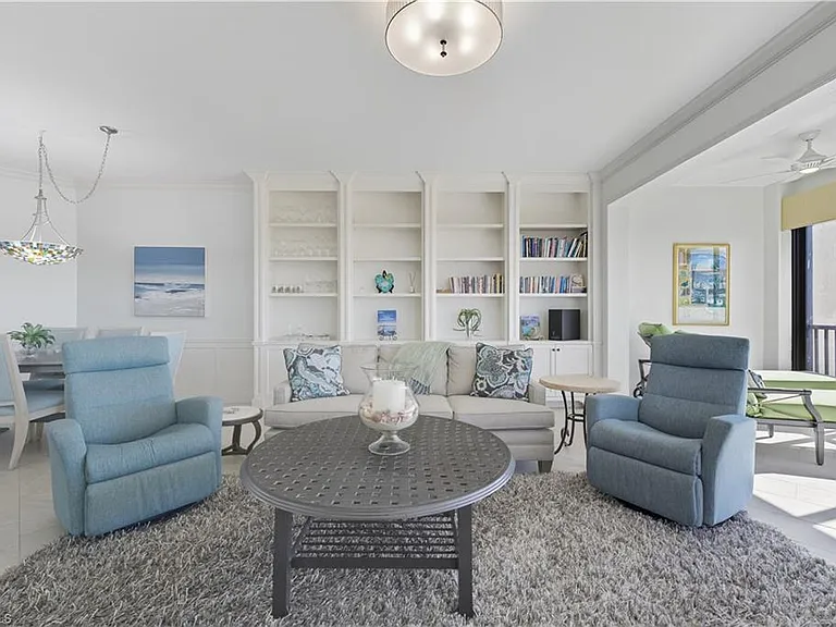 7040 Pelican Bay Blvd #D-401 — Photo 10
