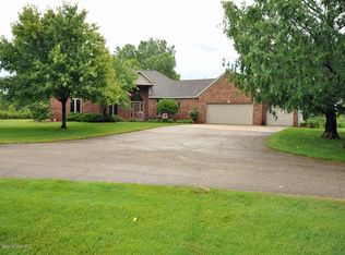 9452 80th Ave, Zeeland, MI 49464