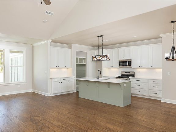 5th image of 10 Jellinger Cir