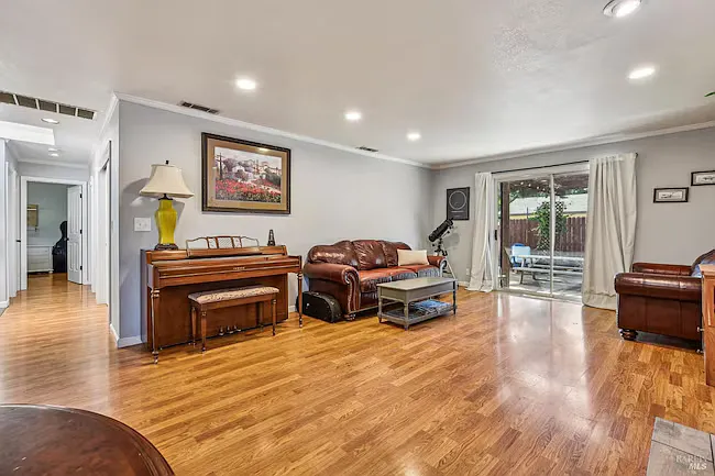 548 Bass Dr — Photo 15