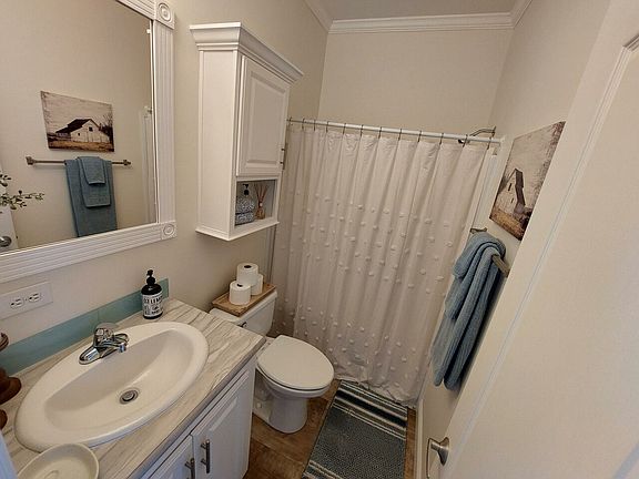 3rd image of 105 Rens Rd #74