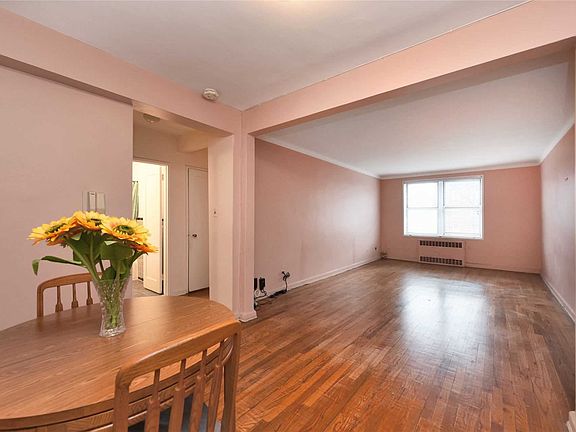 4th image of 6712 Yellowstone Blvd APT E6