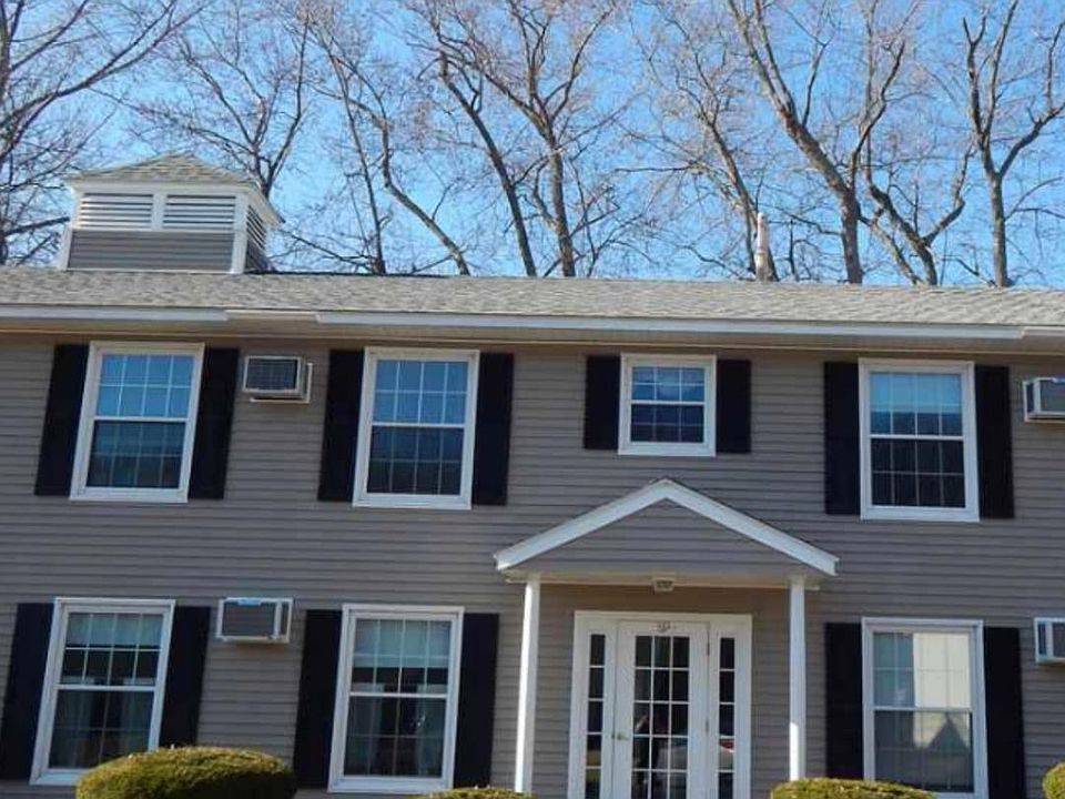 Top 2 windows looking at picture to the left.