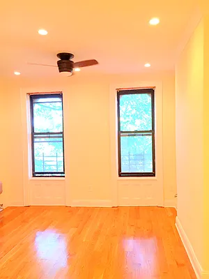 Rented by Rapid Realty Cobble Hill | media 17
