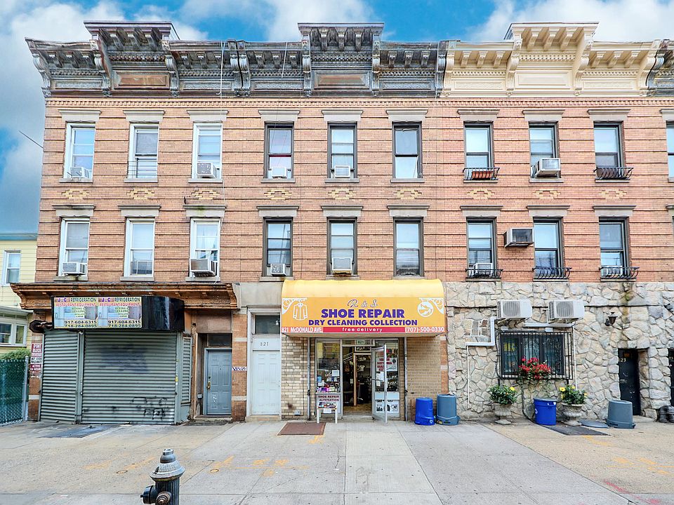1st image of 821 McDonald Ave #4