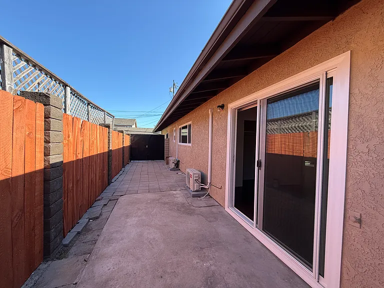 9102 Central Ave #B — Photo 16