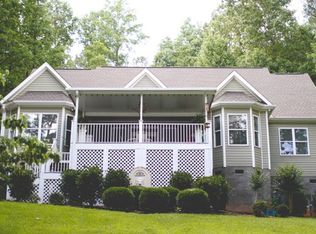 142 Waterside Dr, Iva, SC 29655