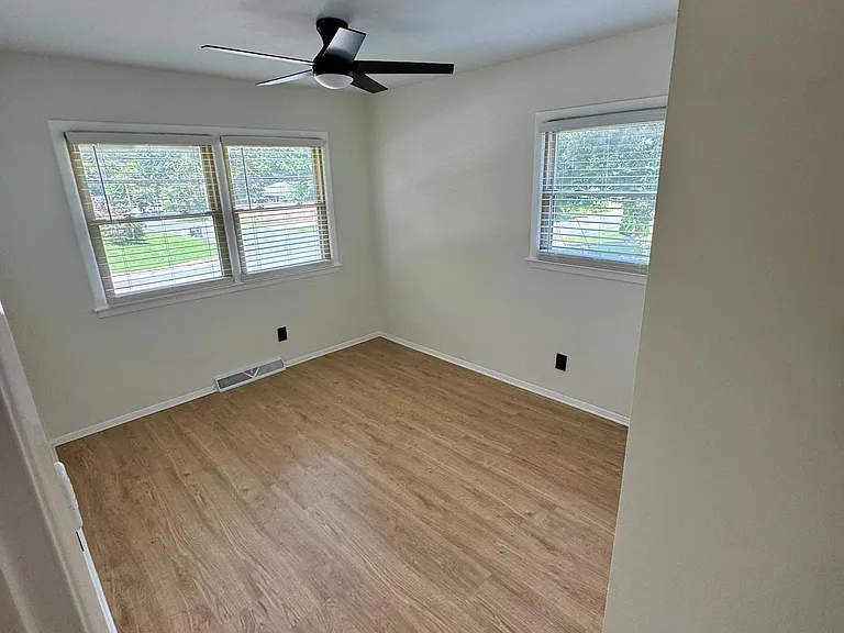 4016 Tipperary Pl — Photo 12