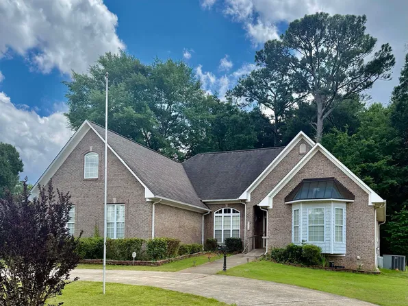 5024 Tammy Ln, Bessemer, AL 35023