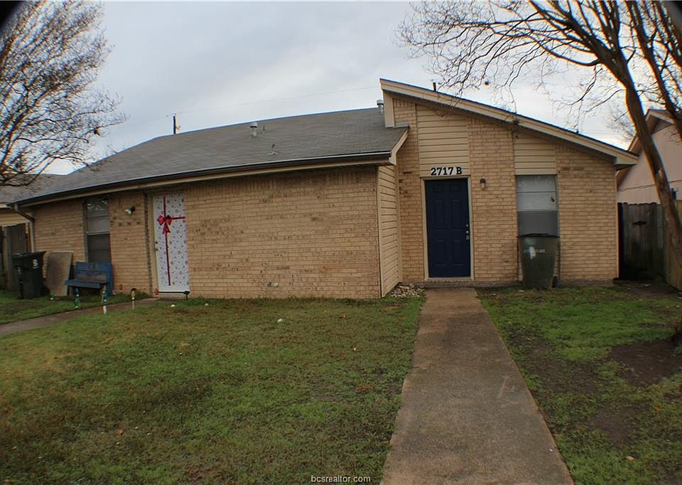 1st image of 2717 Sprucewood St