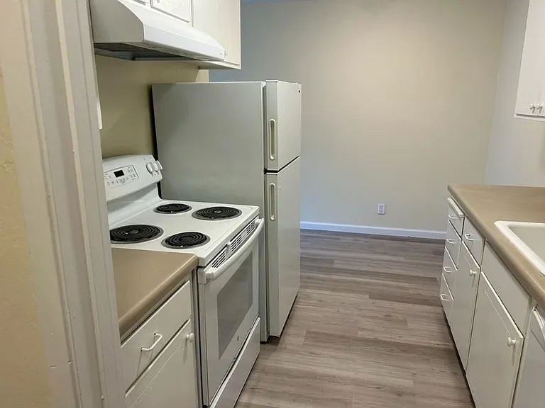 75 Duane St #5 — Photo 1