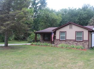 821 Saturn Dr, Toledo, OH 43615