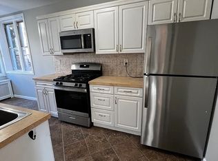 35 Woodlawn Ave #1, Yonkers, NY 10704