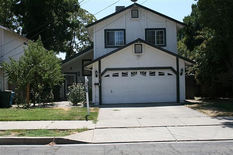 1st image of 826 6th St