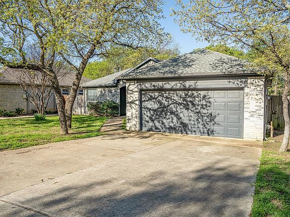 2nd image of 3848 Chimney Rock Dr