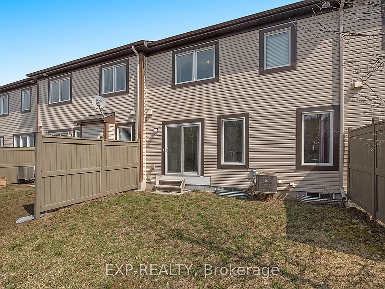 141 Maestro Ave — Photo 26