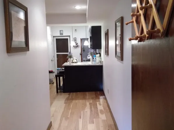 109 S 22nd St #3, Philadelphia, PA 19103