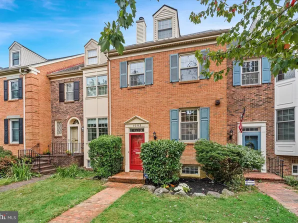 1002 N Broom St, Wilmington, DE 19806