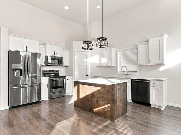 3rd image of 2154 65th Ave S