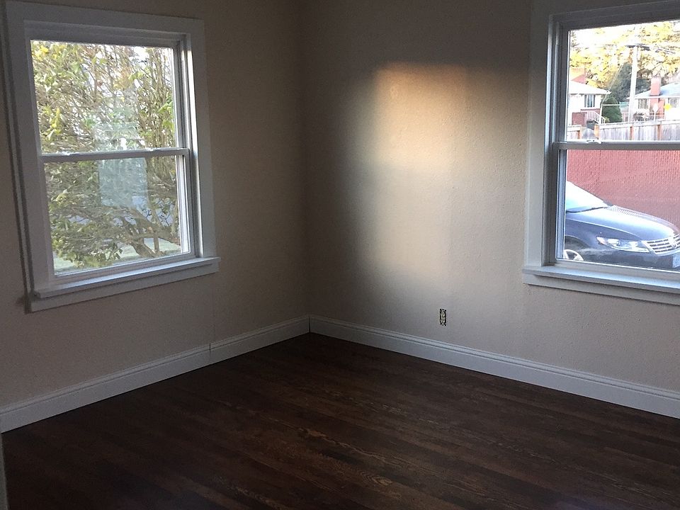 Downstairs bedroom