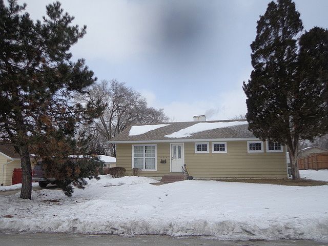 2nd image of 606 Edison Ave