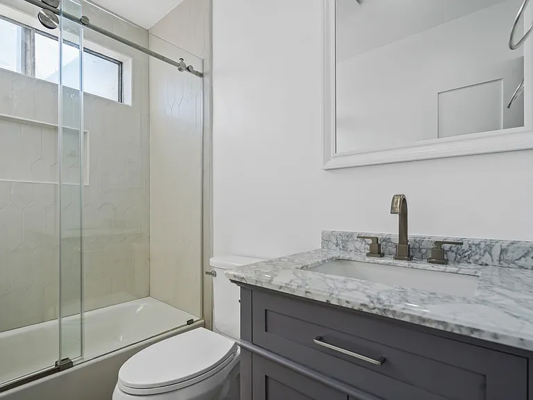920 Marine St #4 — Photo 10