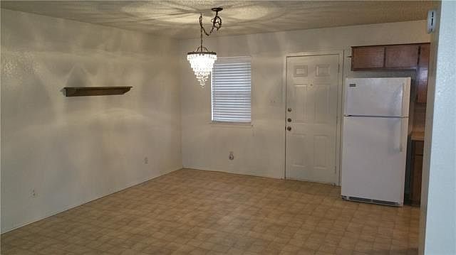2nd image of 303 Ponderosa Rd