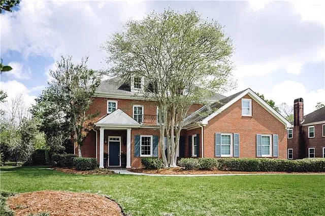 12 Grand Cypress Ct