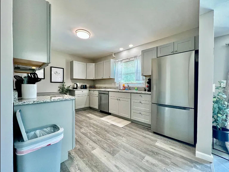 6635 Franklin Madison Rd — Photo 10