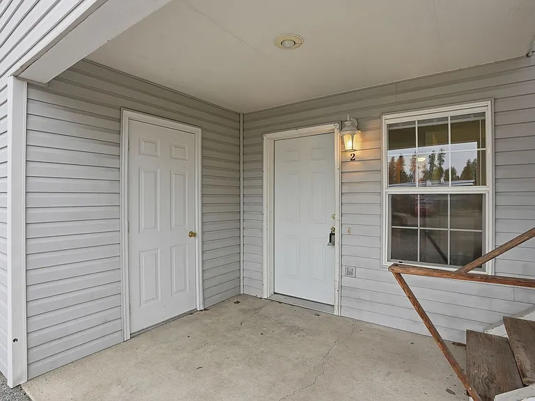 13221 E 31st Ct — Photo 4