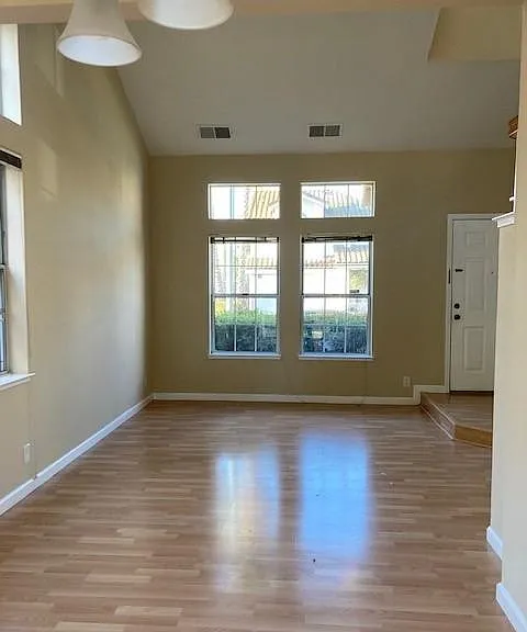 1560 Mission Springs Cir — Photo 4