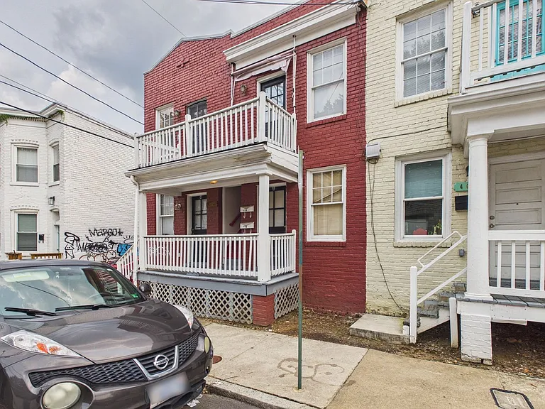 411 Gilmer St #B — Photo 3
