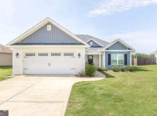 702 Daisy Dr, Perry, GA 31069