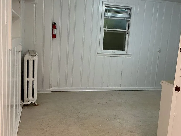 118 College Pl — Photo 4