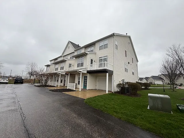 Building Photo - 1210 E Chapman Ln #6