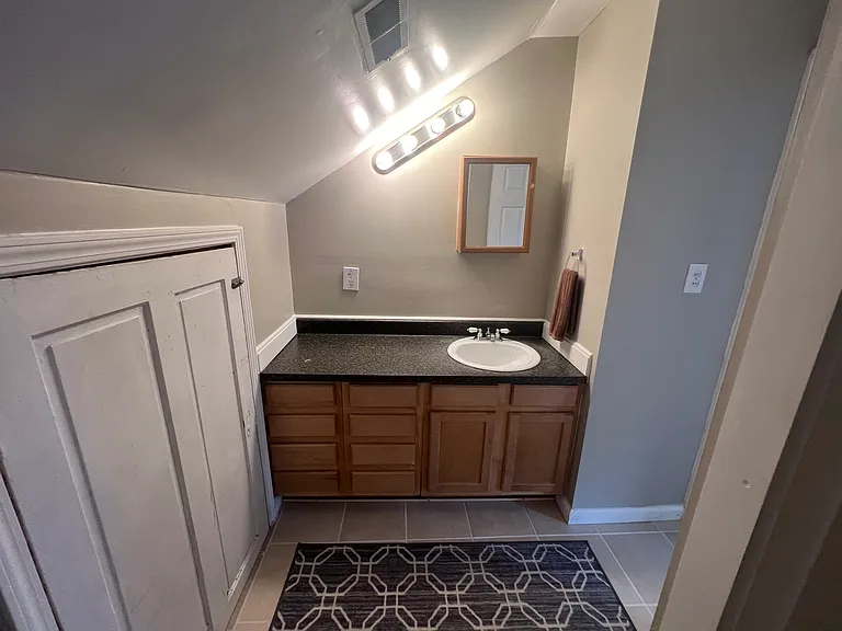 2427 W Clifton Ave #1 — Photo 14
