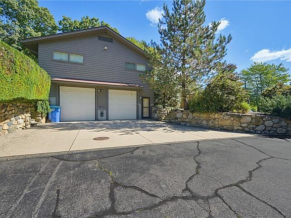 5th image of 29 Sayles Hill Rd