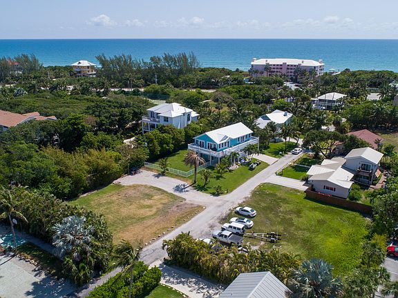 2nd image of 5157 NE Shore Village Terrace