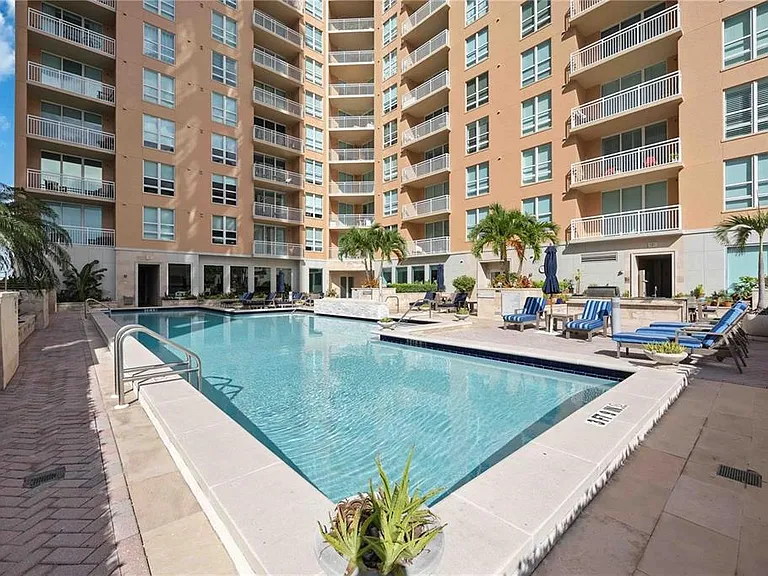 1350 Main St #709 — Photo 36
